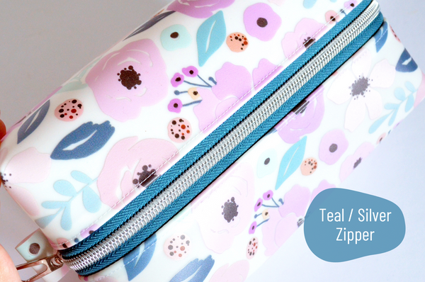 *Jelly Vinyl* Lilac Floral Boxy Toiletry Bag