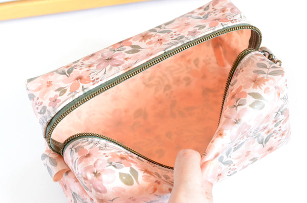 *Jelly Vinyl* Pink Meadow Boxy Toiletry Bag