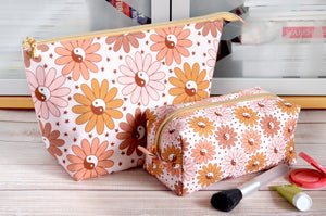 Pink Yin Yang Daisy - Jumbo & Boxy Toiletry Bags