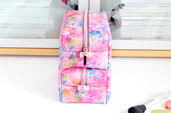 *Jelly Vinyl* Watercolour Bloom Boxy Toiletry Bag