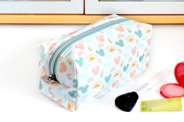 White Summer Mouse Boxy Toiletry Bag