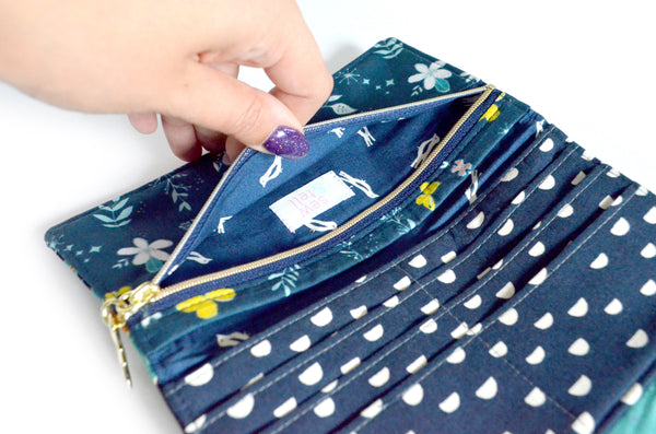 Navy Blue Daisy Wallet