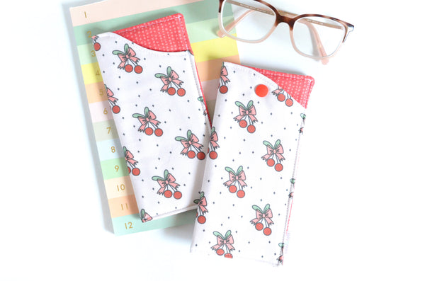 White Cherry Bows Glasses Case